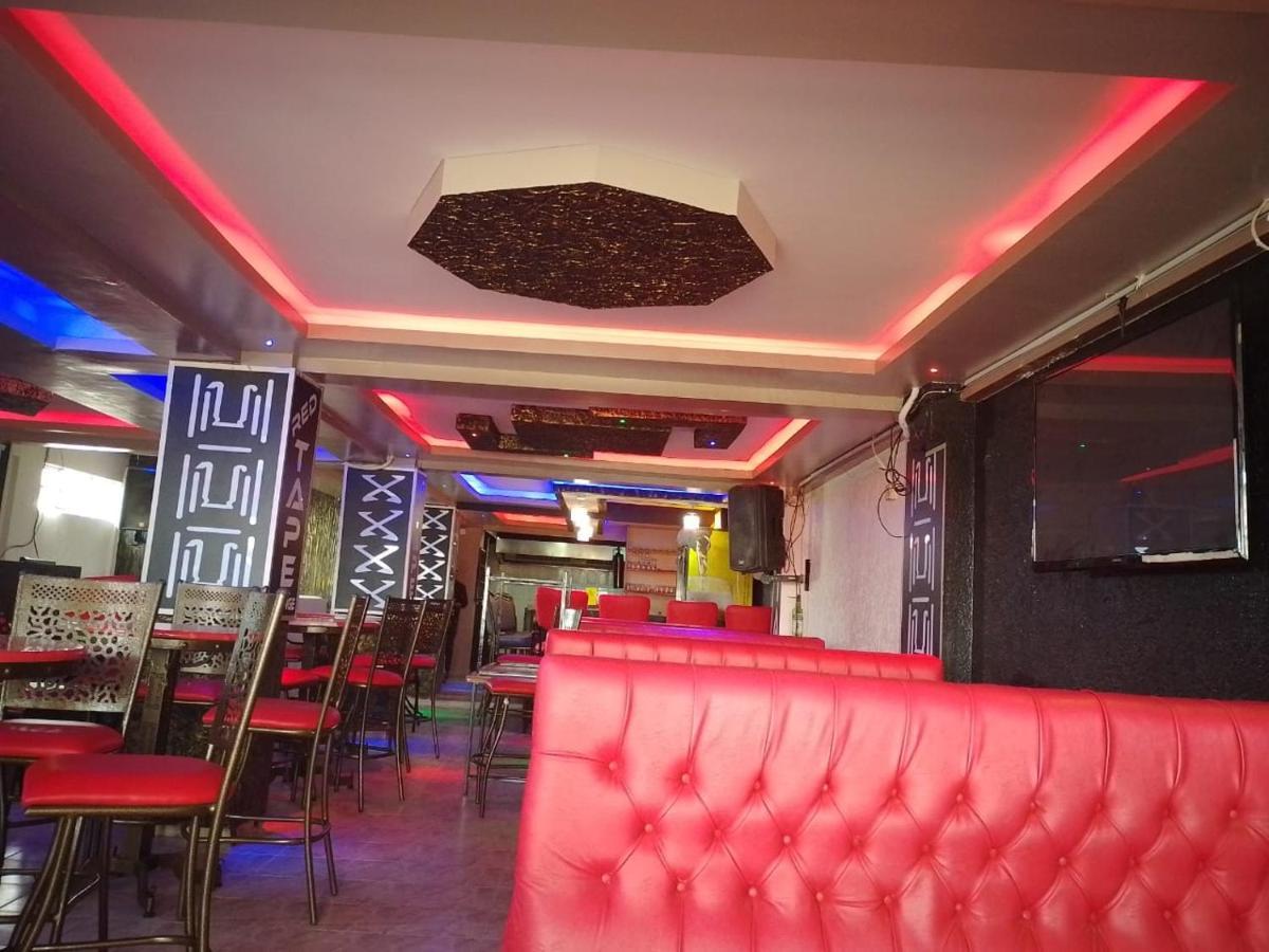 Royal Prince Hotel, Meru Exterior foto